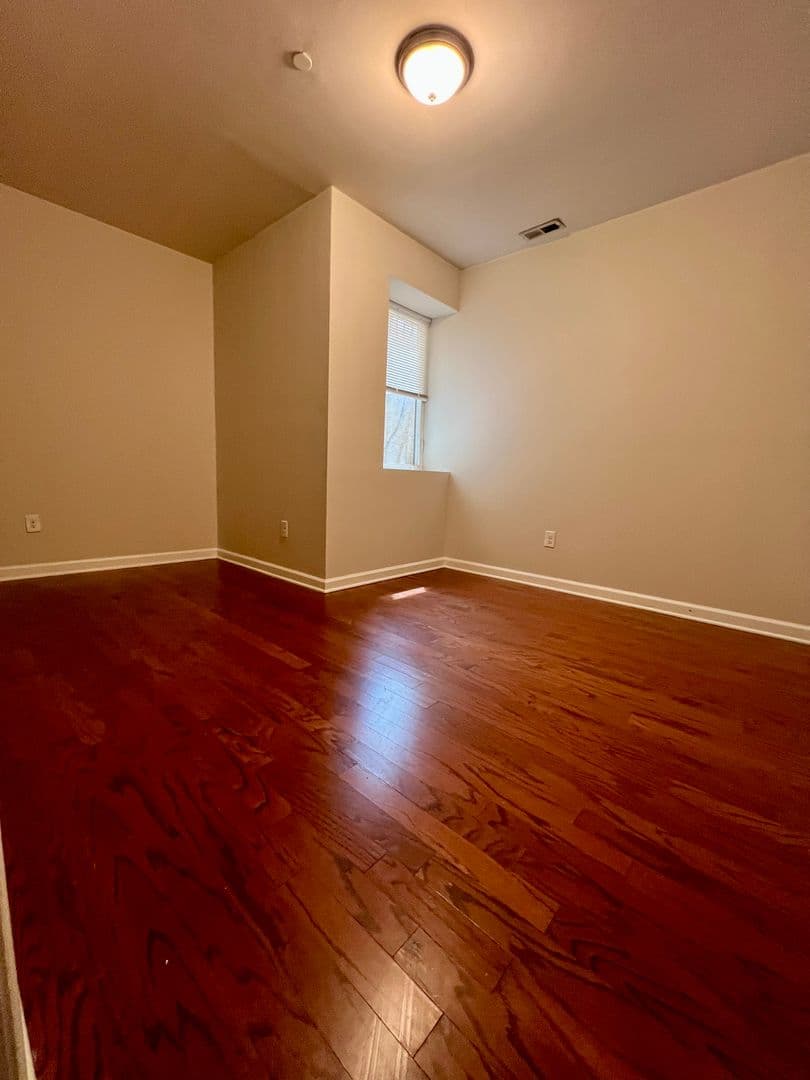 Philadelphia Apartment: 2106 N 17th St