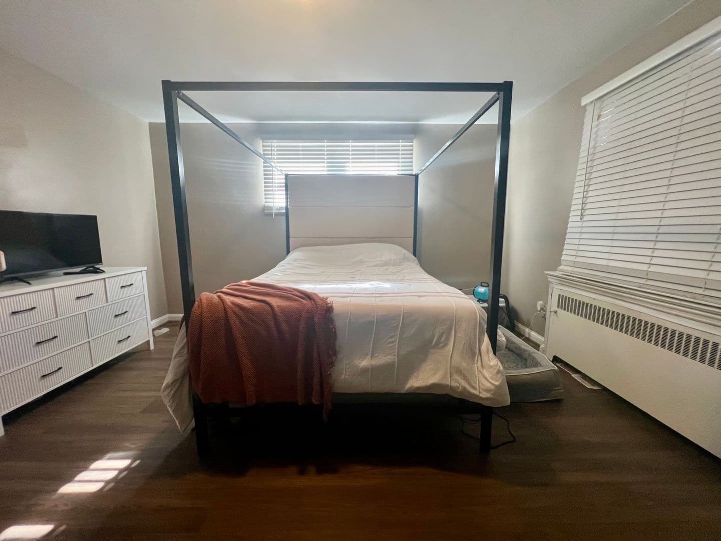Lansdowne Townhome: 317 Barker Ave