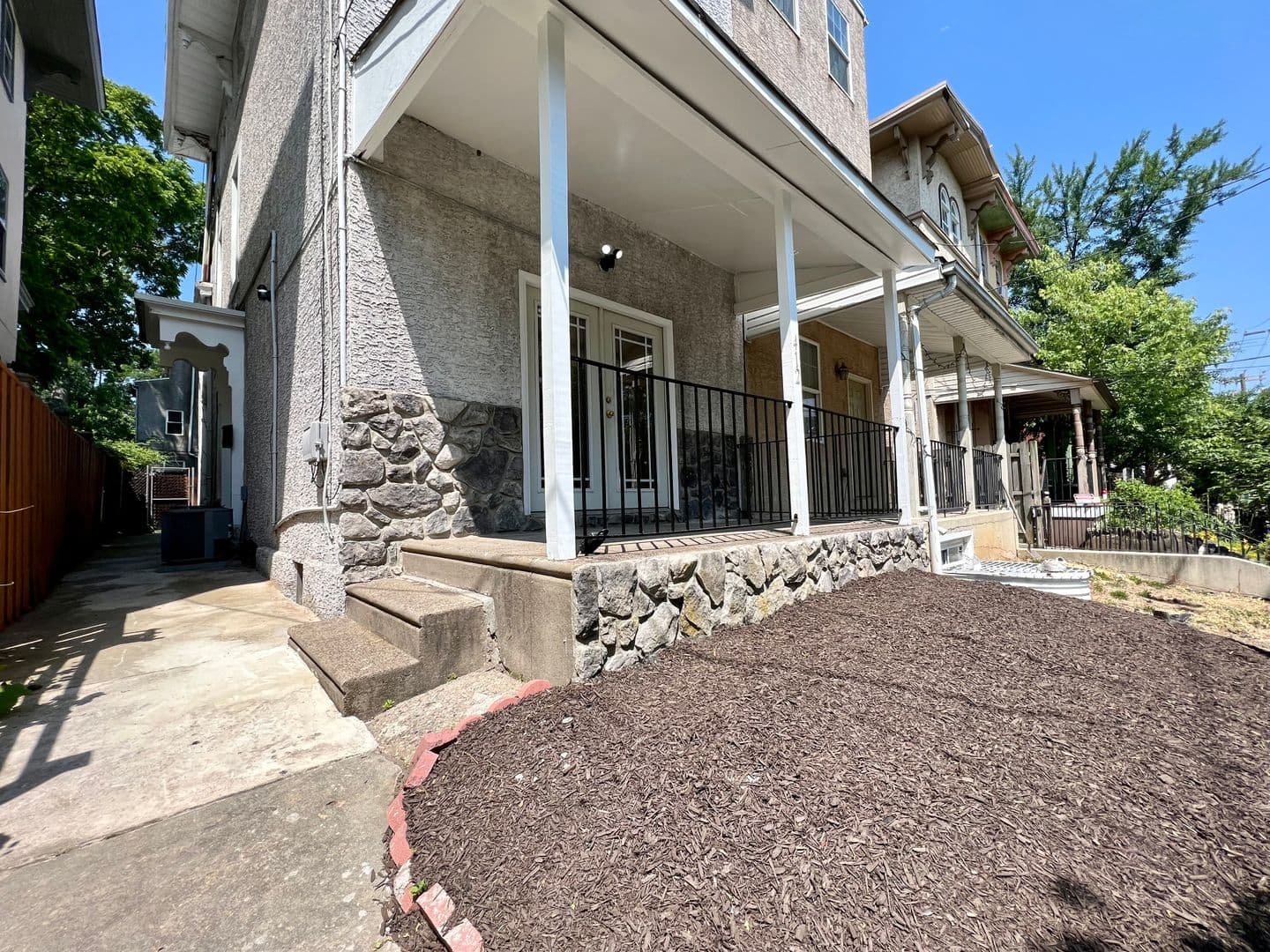 Philadelphia Townhome: 412 N 32nd St
