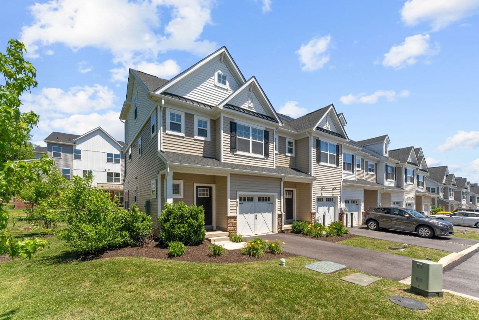 Norristown House: 230 Honey Ln