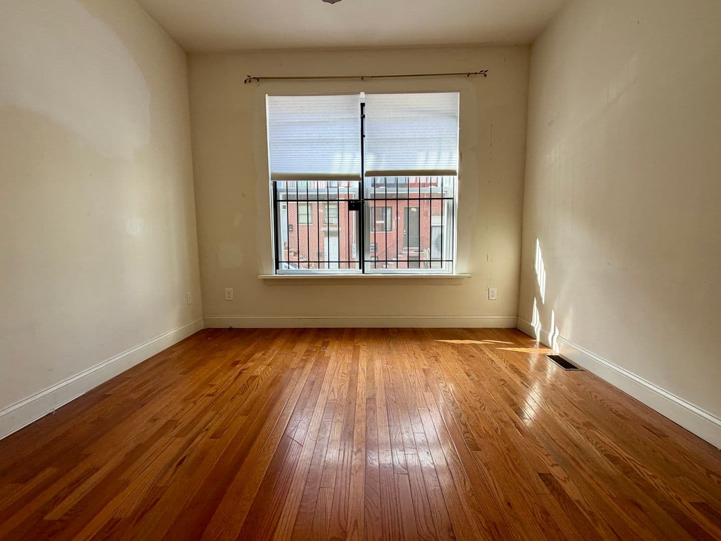 Philadelphia Apartment: 2025 N 18th St