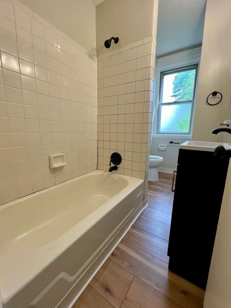 Collingdale Townhome: 13 Kern St