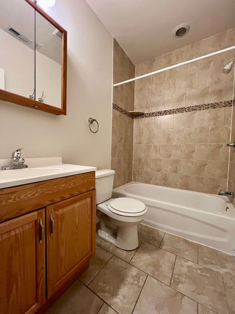 Philadelphia Apartment: 2106 N 17th St