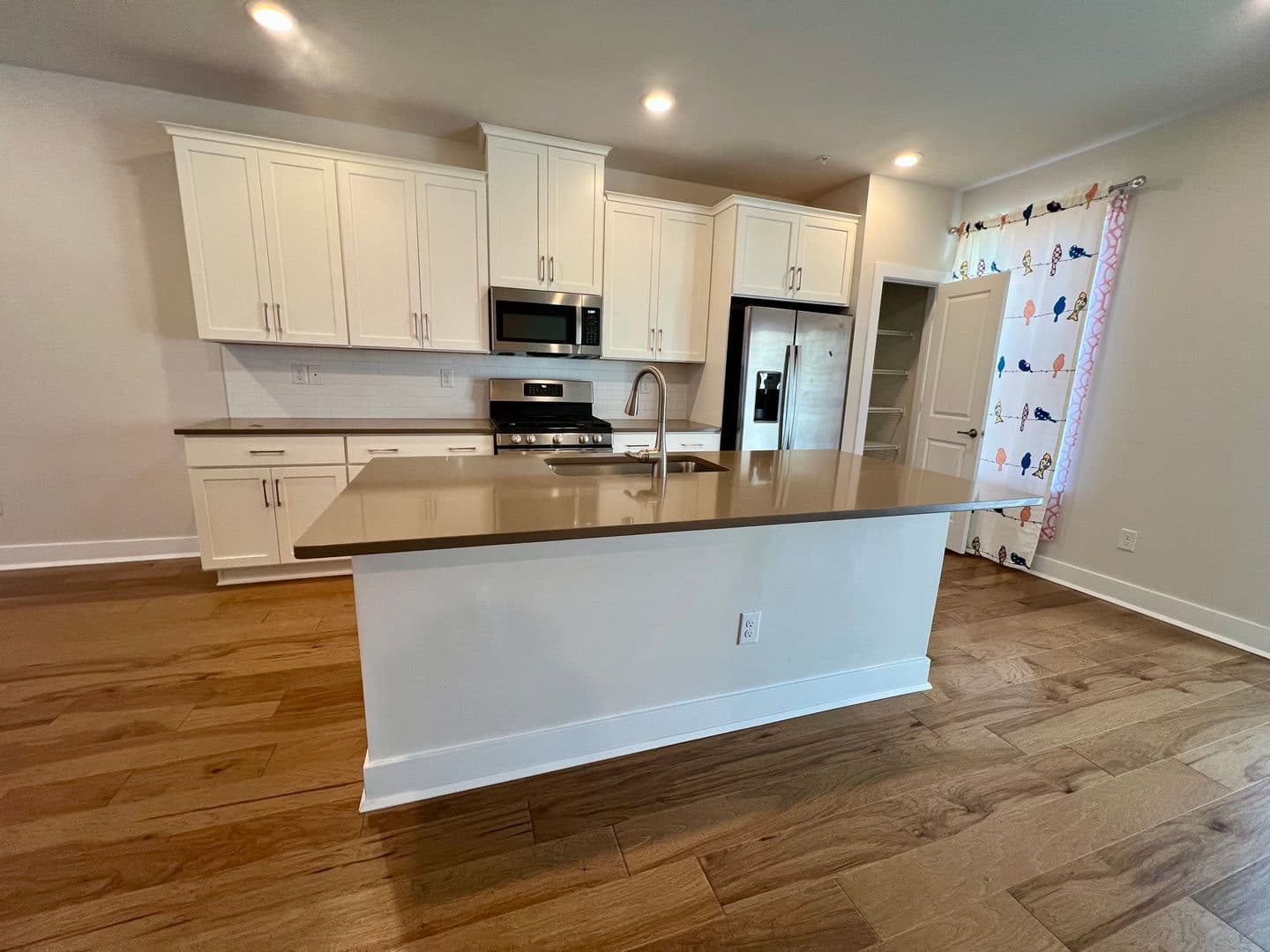 Spring City Townhome: 806 Pecan Rd