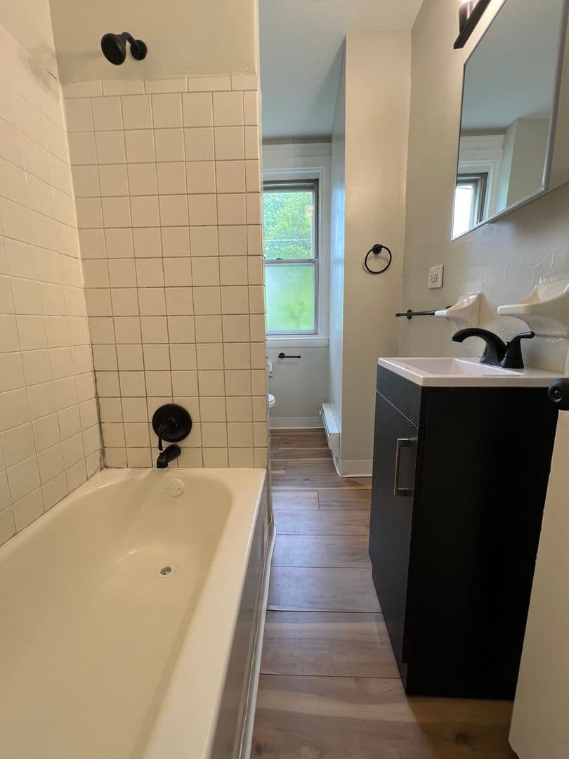 Collingdale Townhome: 13 Kern St
