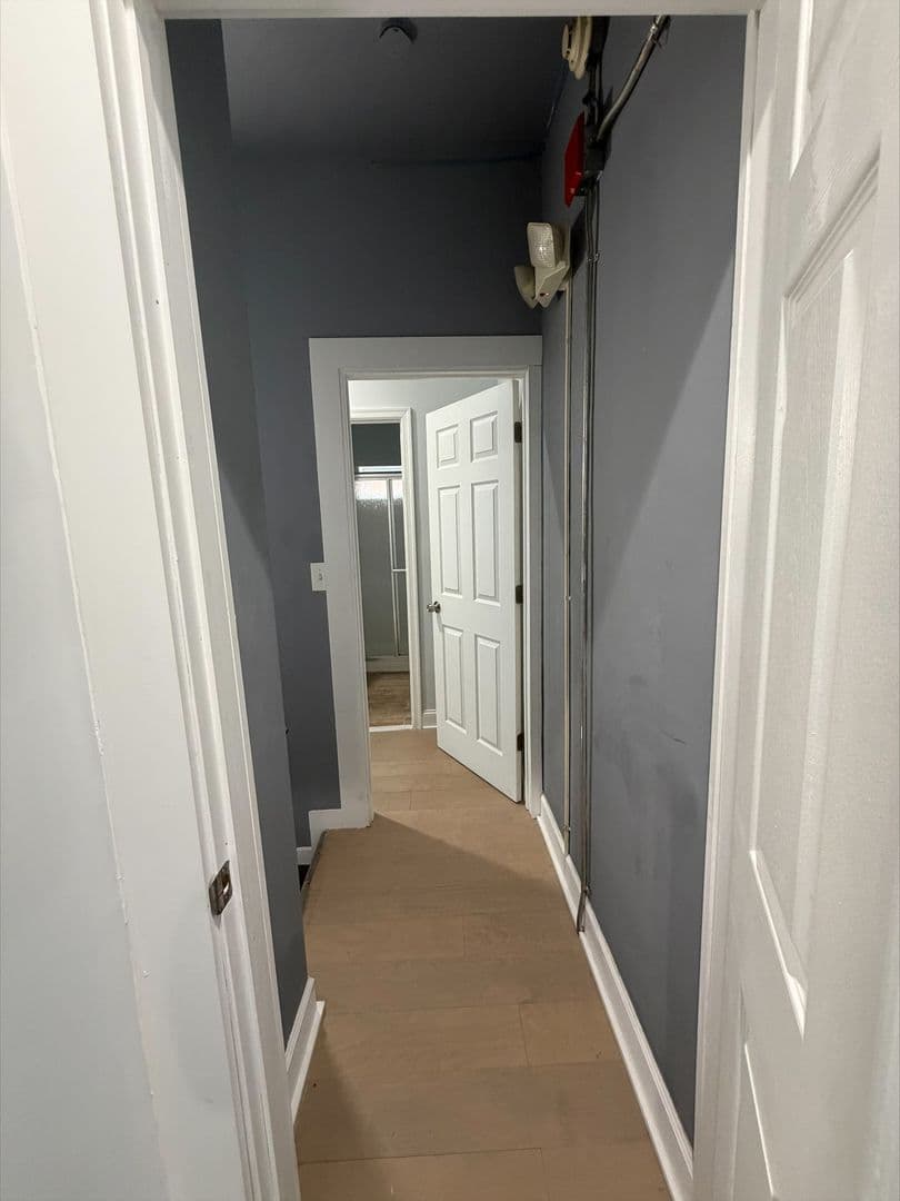 Philadelphia Apartment: 1247 Snyder Ave