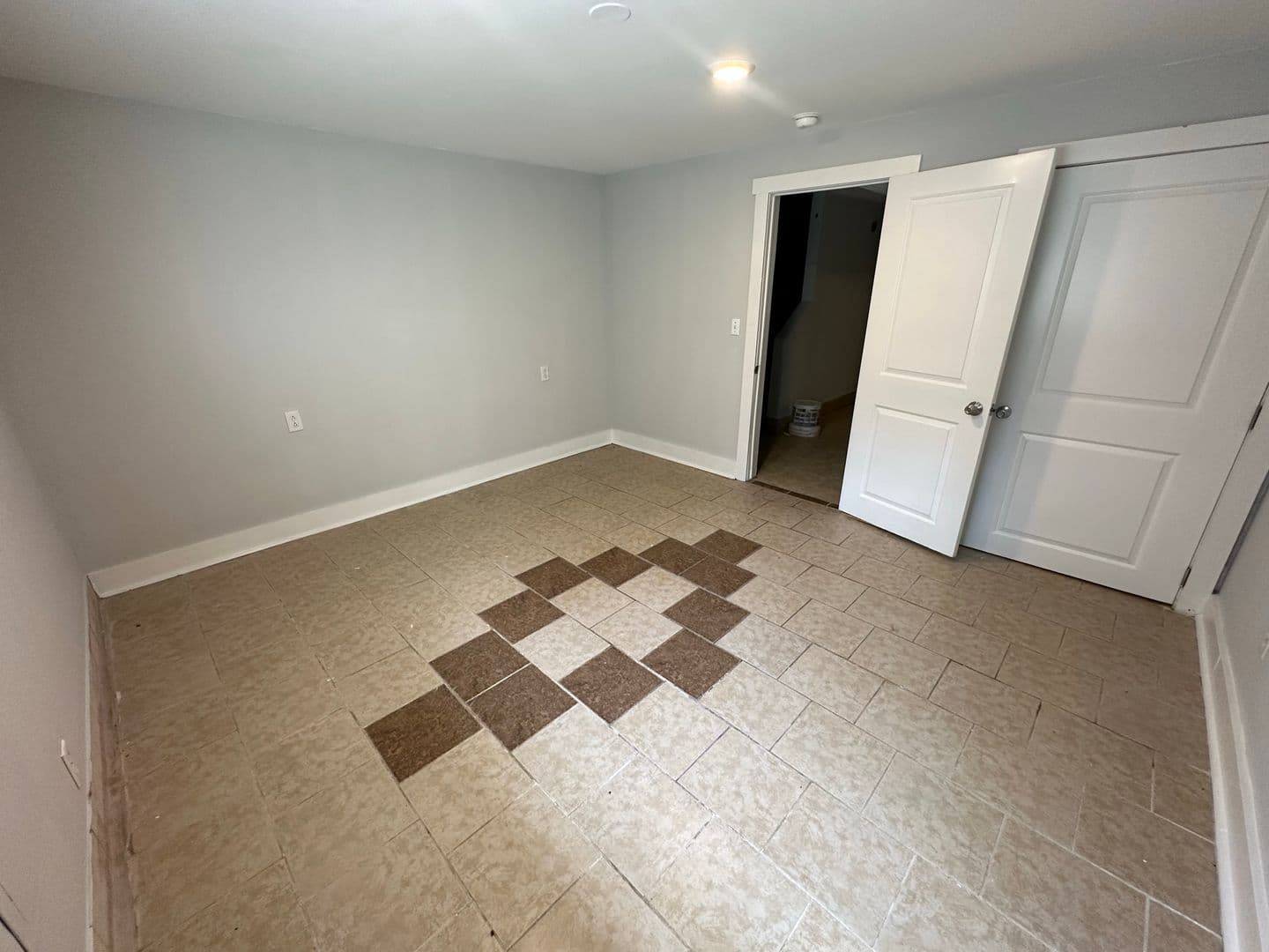Philadelphia Apartment: 2018 N 18th St.