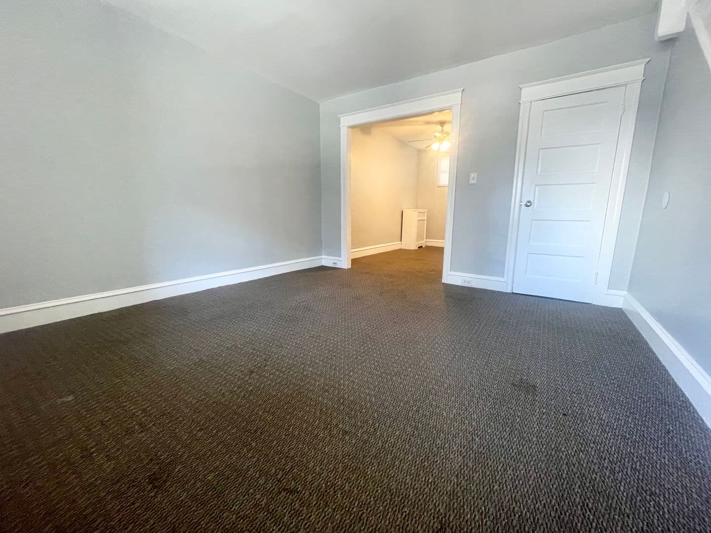 Philadelphia Townhome: 5029 N Franklin St