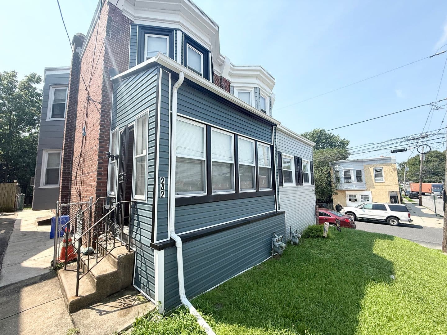 Collingdale Townhome: 242 Pusey Ave