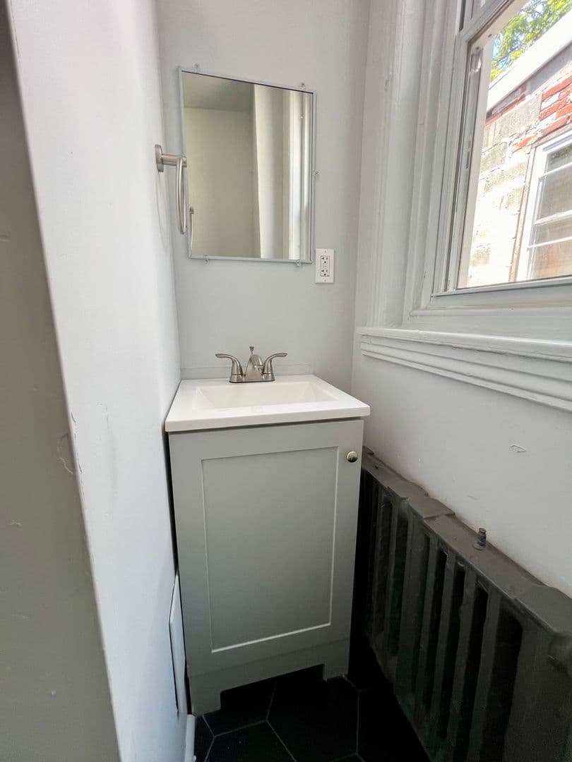Philadelphia Townhome: 1532 S Lindenwood St