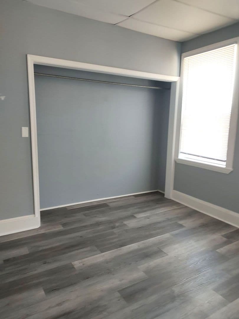 Philadelphia Apartment: 1003 S 13th St