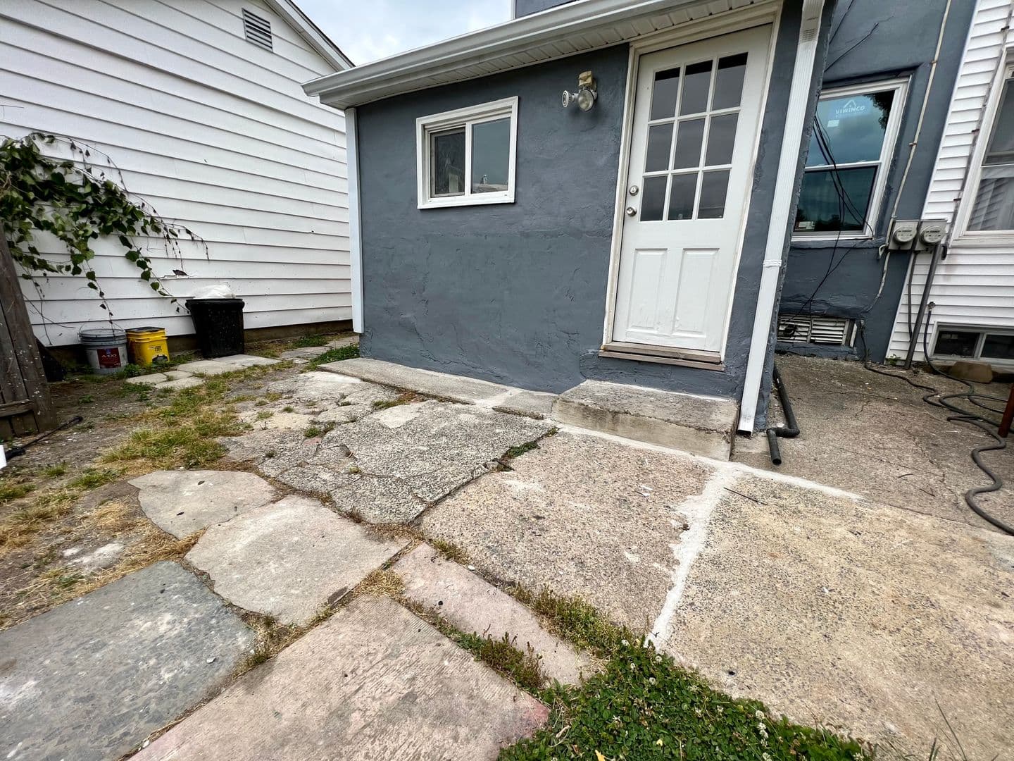 Brookhaven Townhome: 16 3rd St
