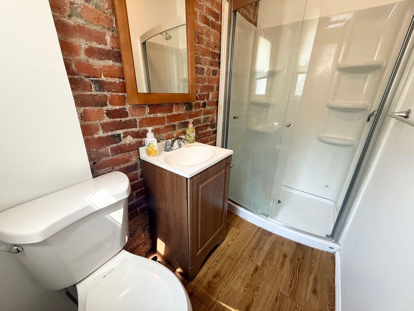 Collingdale Townhome: 242 Pusey Ave