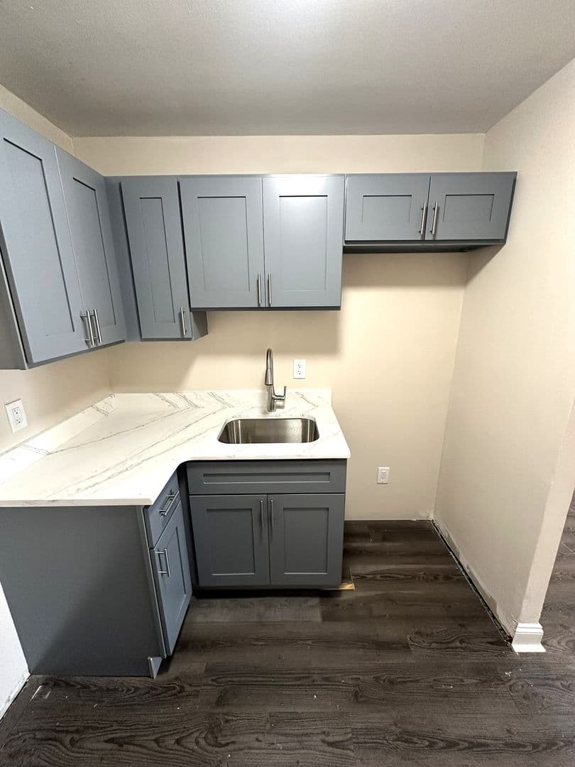 Philadelphia Apartment: 3037 Frankford Ave