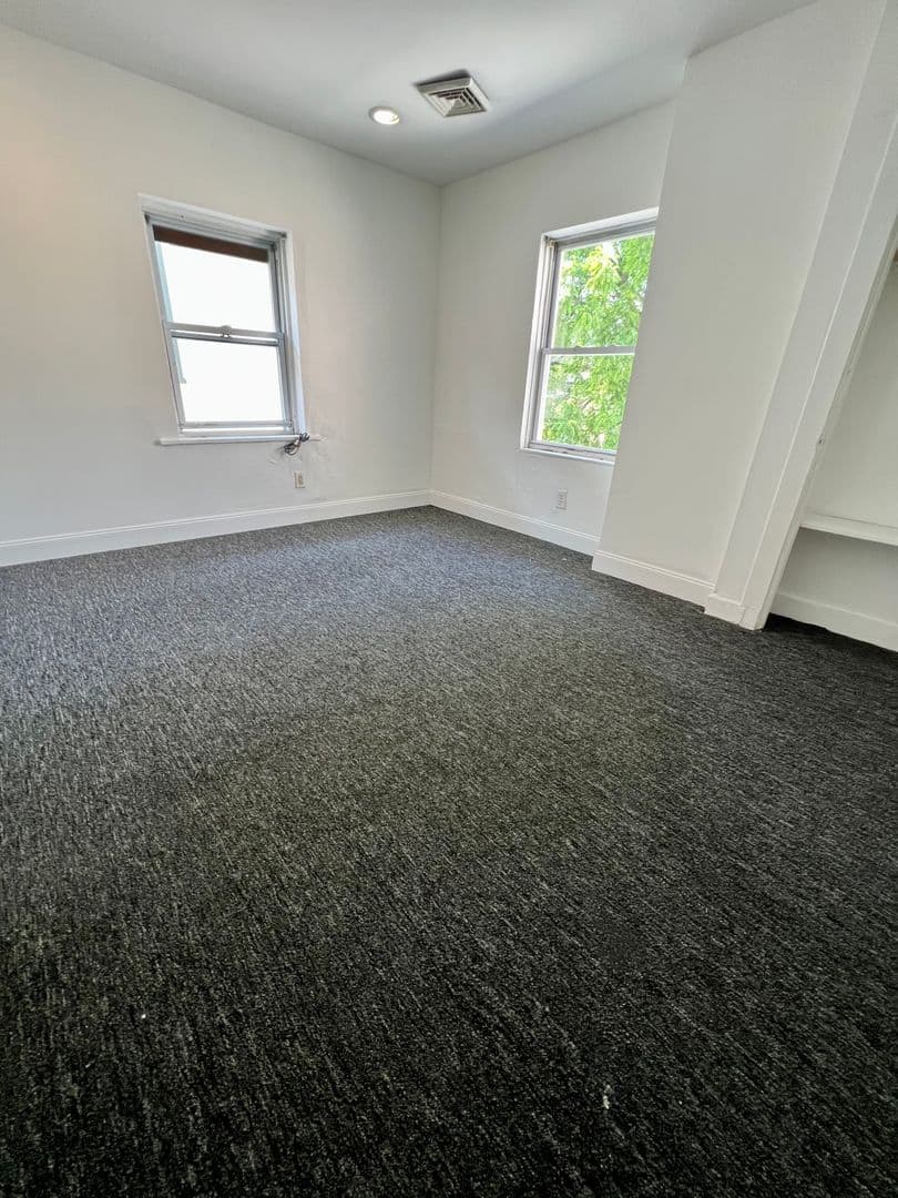 Philadelphia Townhome: 412 N 32nd St