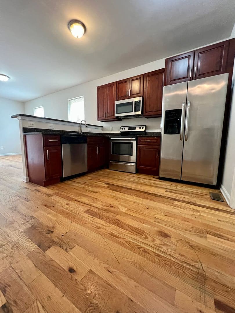 Philadelphia Apartment: 2106 N 17th St