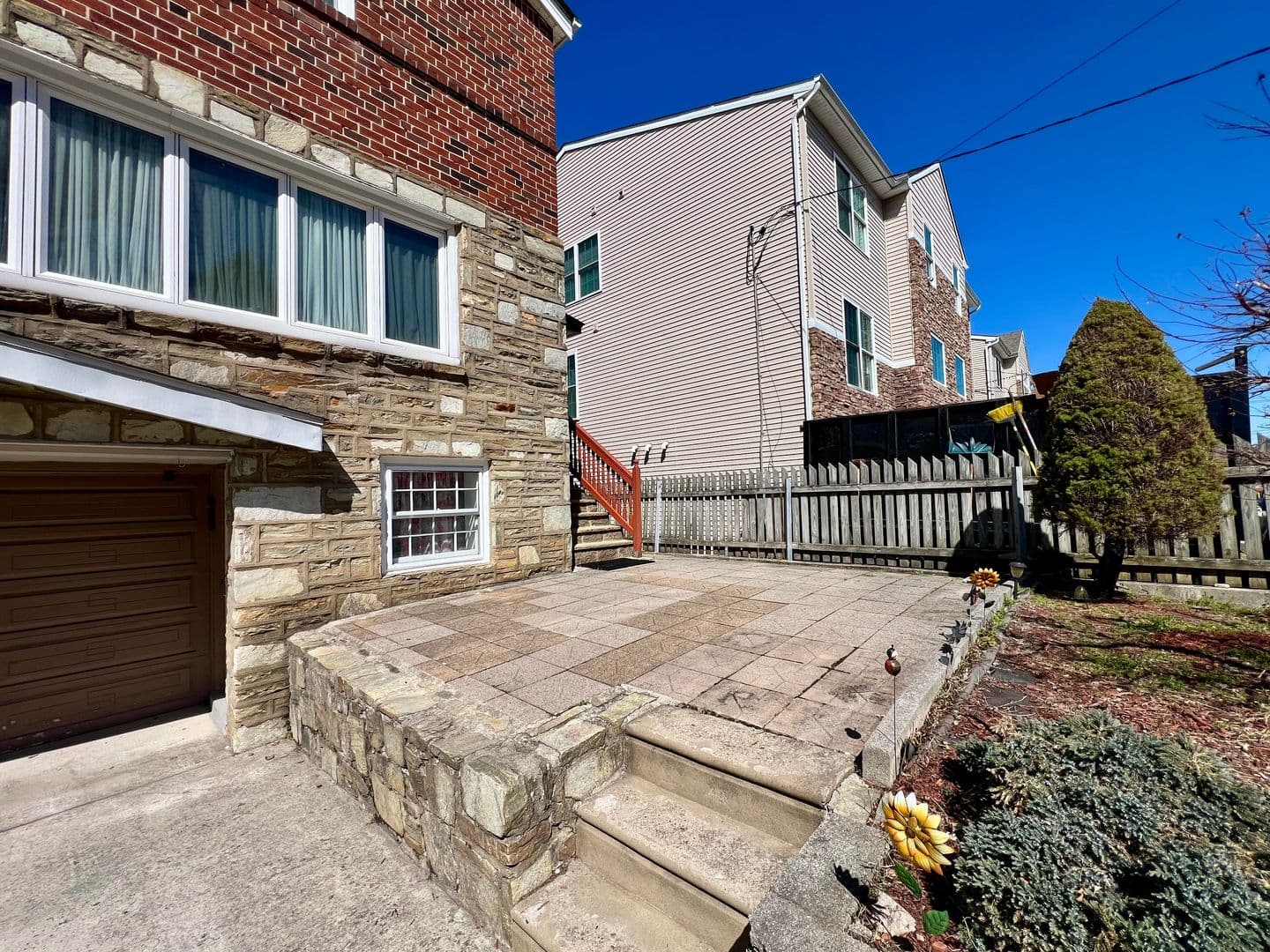 Philadelphia Townhome: 2988 Welsh Rd