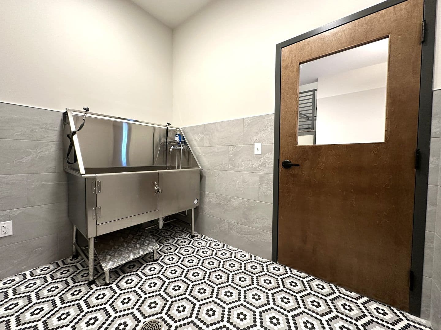 Chalfont Apartment: 409 W Butler Ave