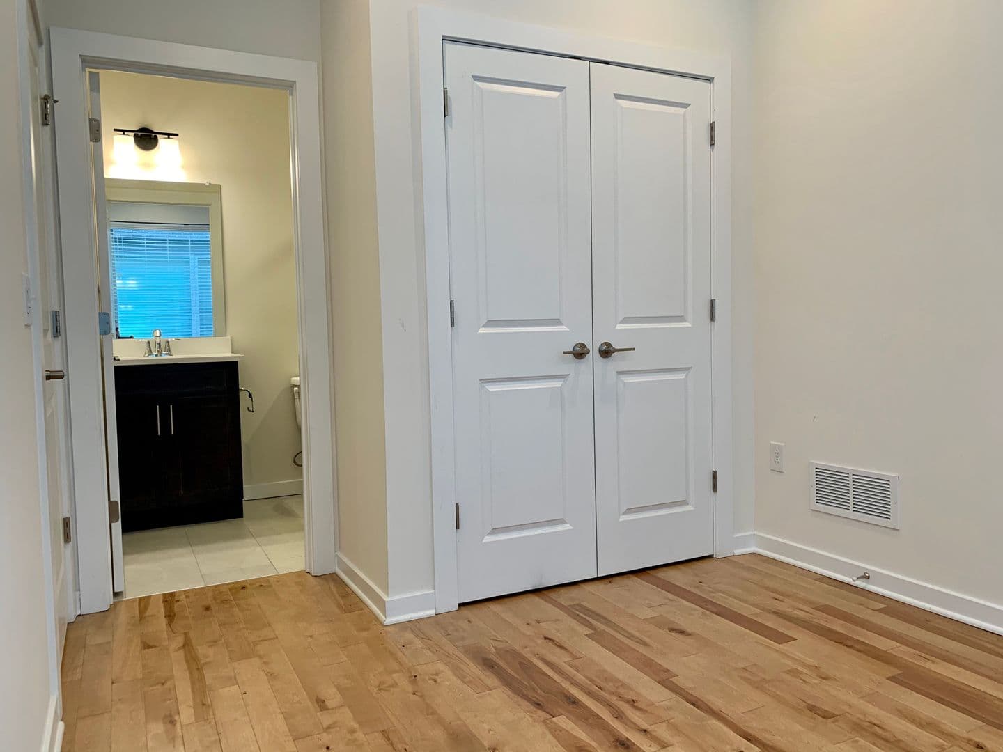 Philadelphia Townhome: 2108 Kensington Walk
