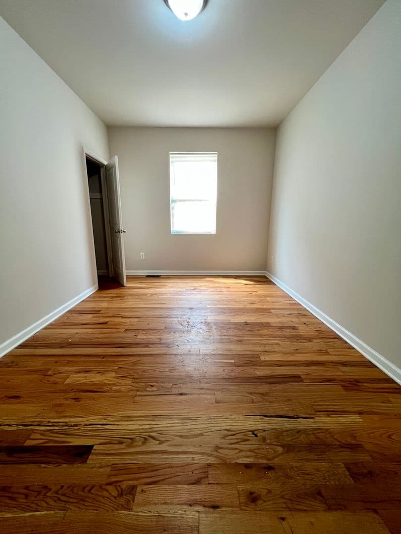 Philadelphia Apartment: 2106 N 17th St