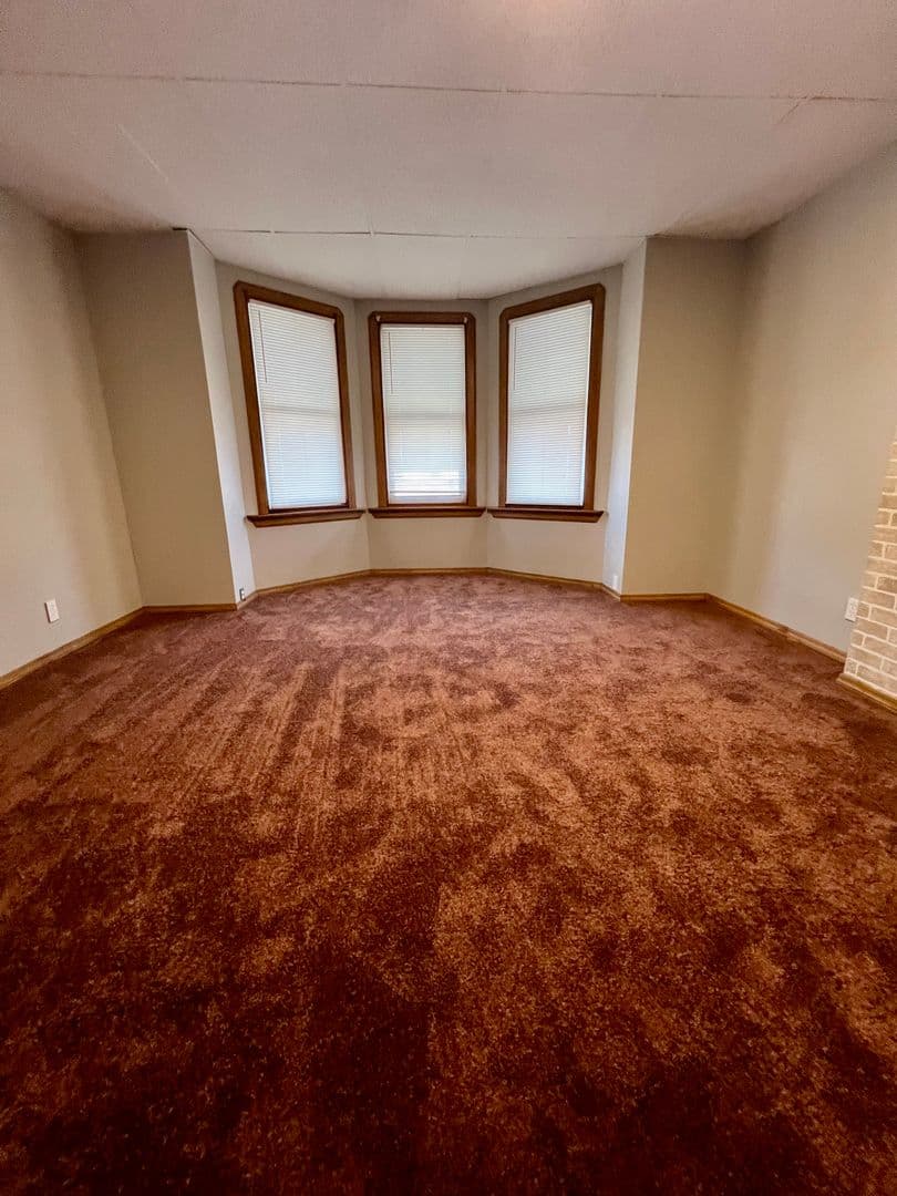 Norristown Townhome: 502 Buttonwood St