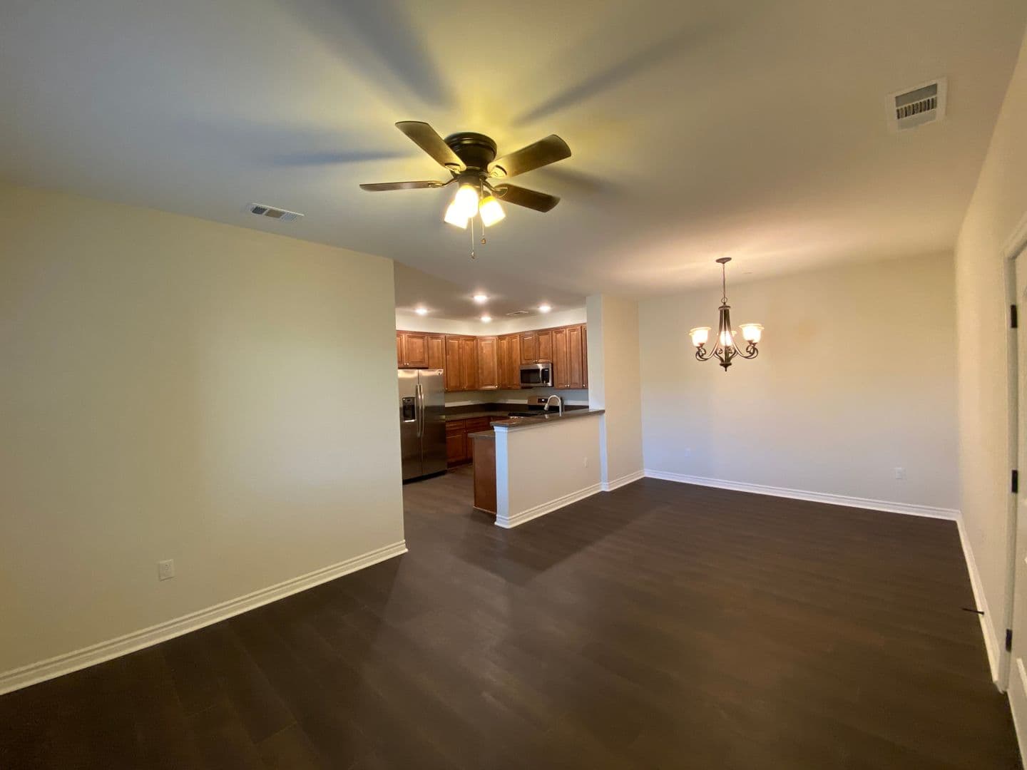 Rialto Apartment: 606 S. Riverside Ave