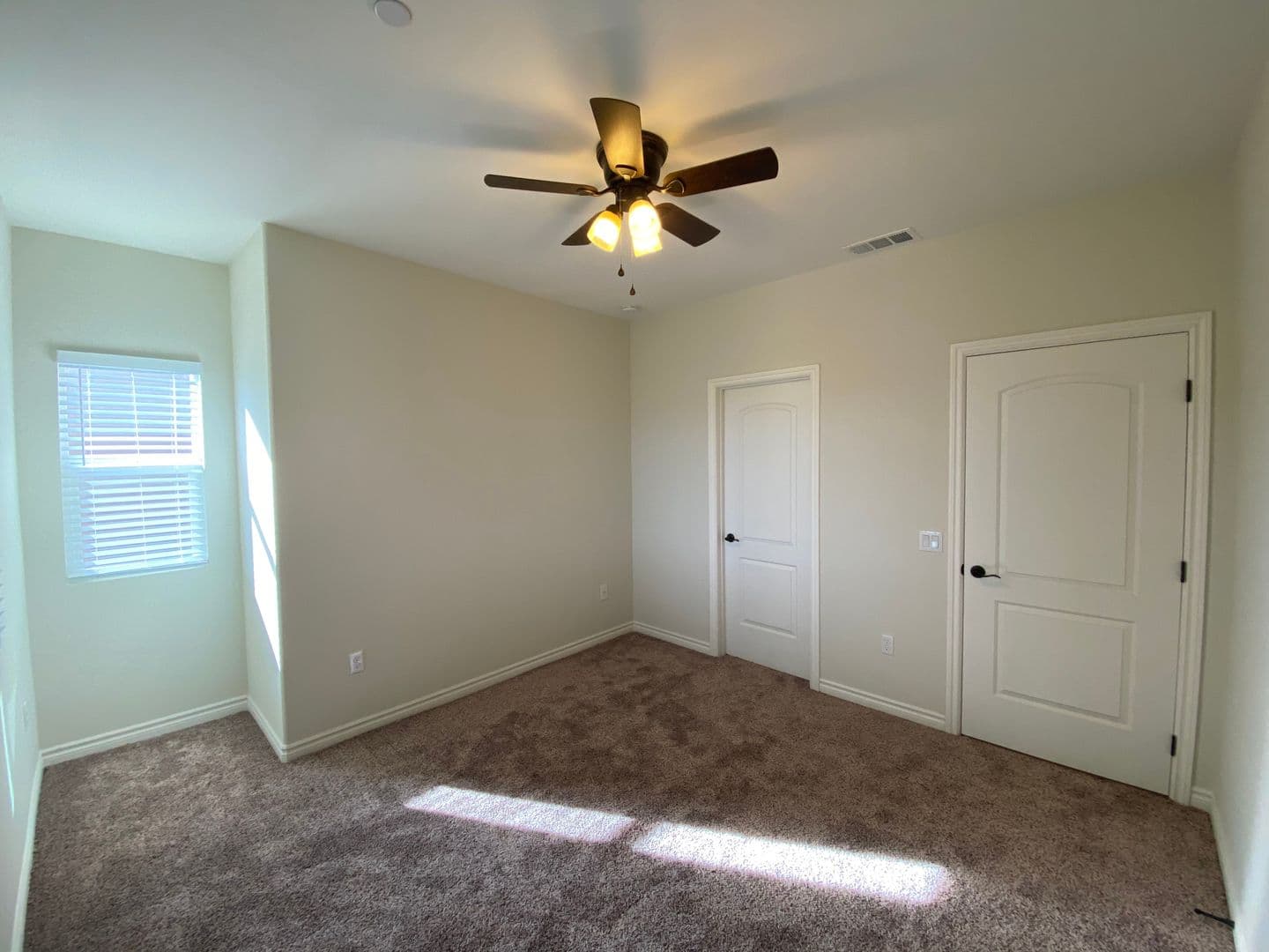 Rialto Apartment: 606 S. Riverside Ave