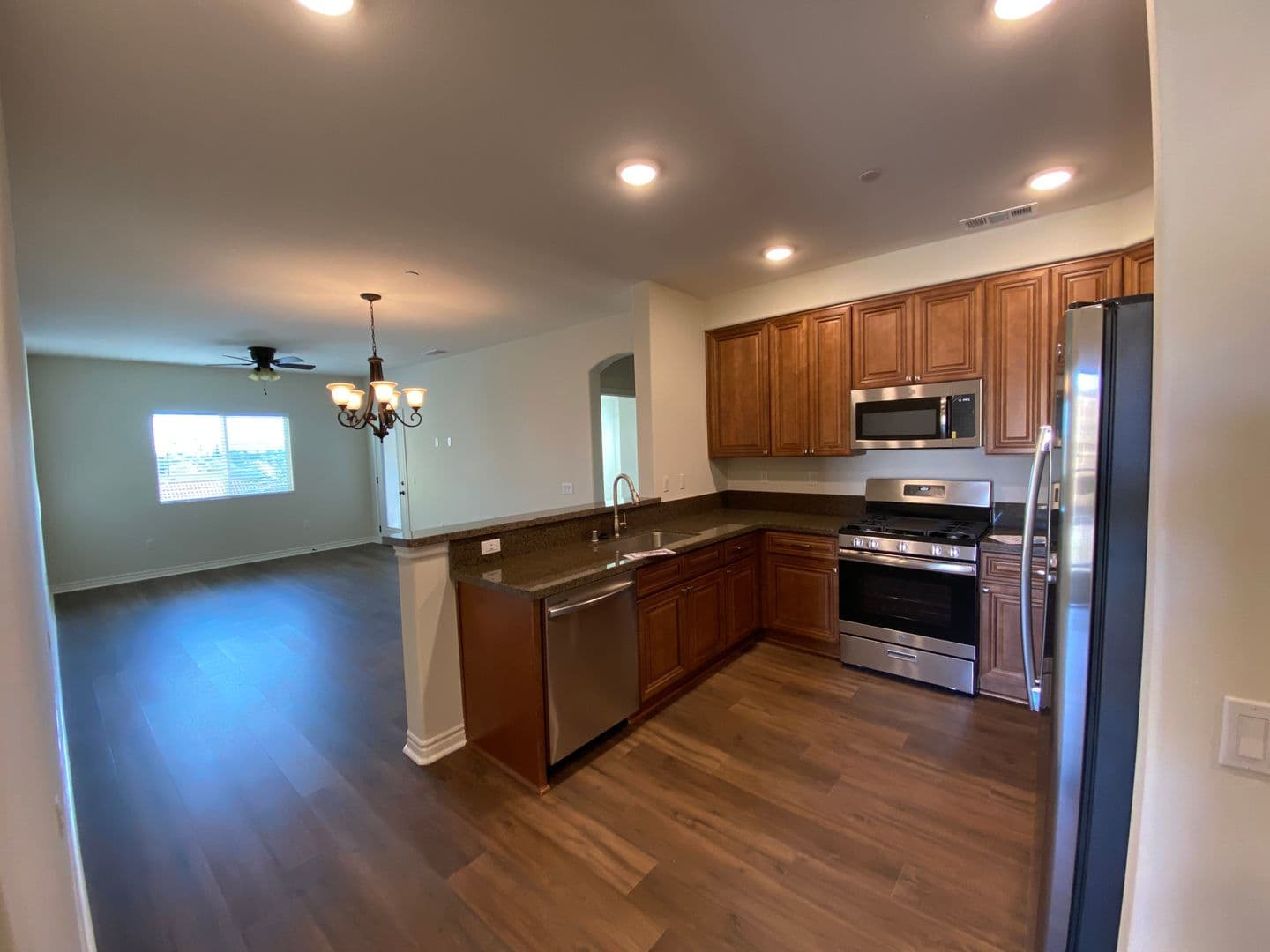 Rialto Apartment: 606 S. Riverside Ave