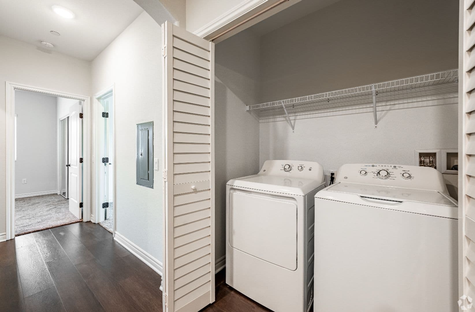 Rialto Apartment: 606 S. Riverside Ave