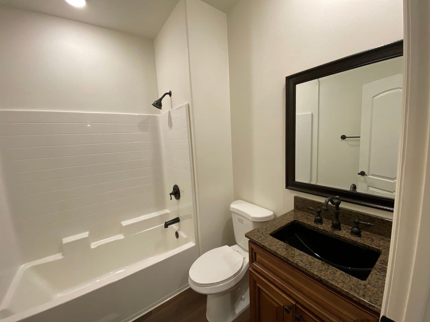 Rialto Apartment: 606 S. Riverside Ave