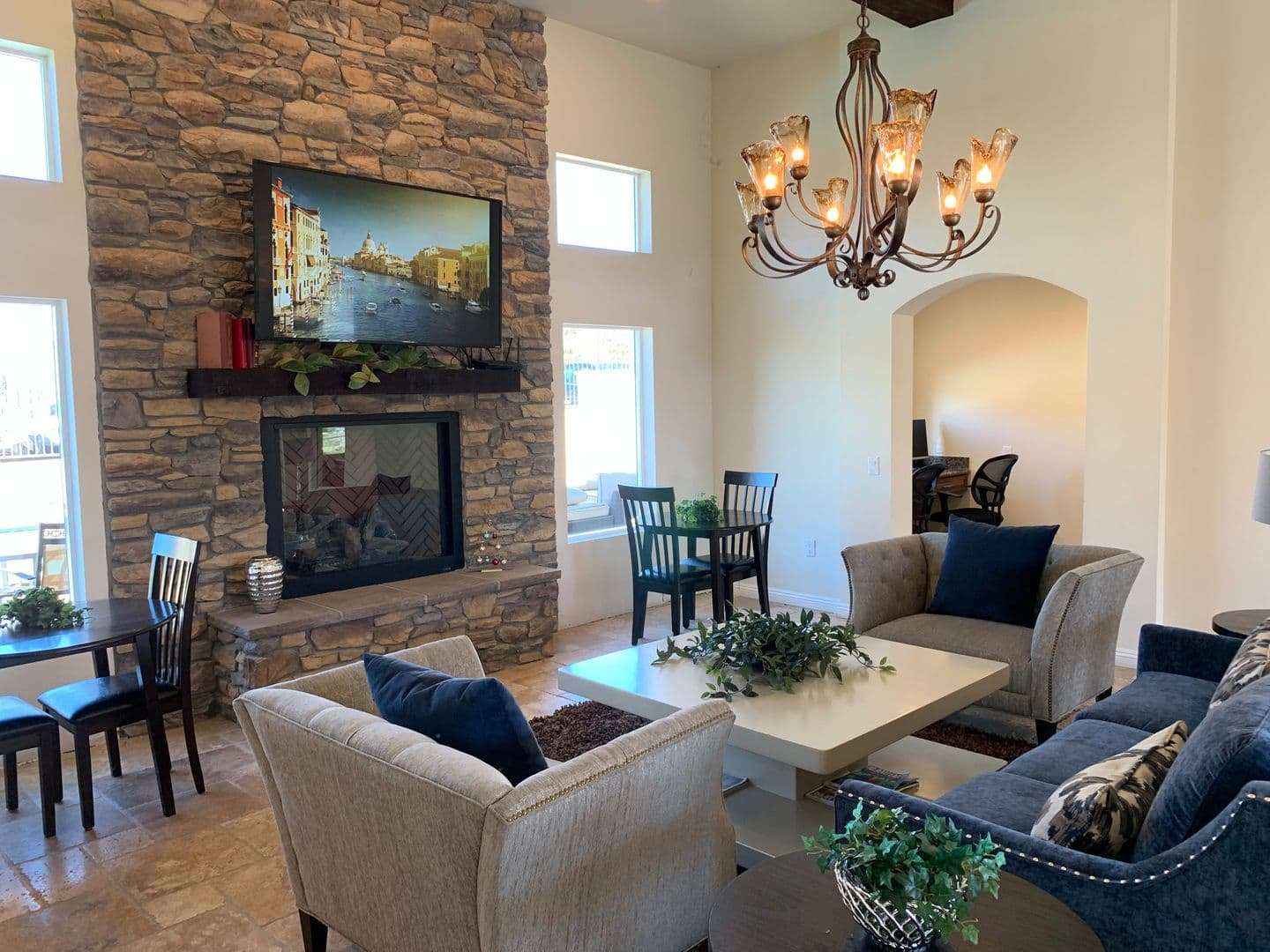 Rialto Apartment: 606 S. Riverside Ave