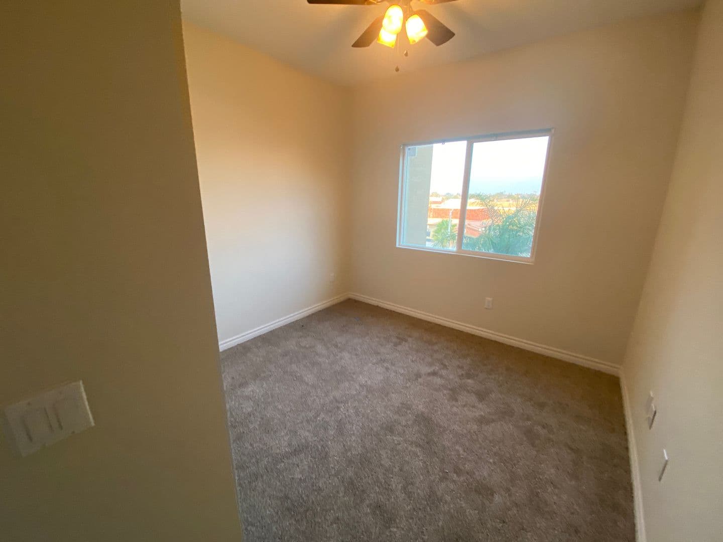 Rialto Apartment: 606 S. Riverside Ave