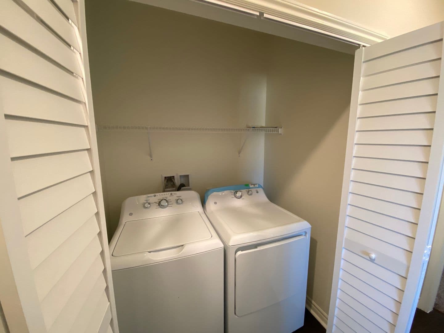 Rialto Apartment: 606 S. Riverside Ave