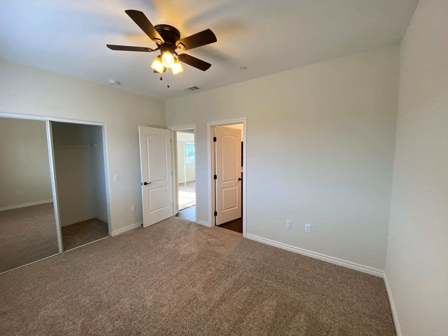 Rialto Apartment: 606 S. Riverside Ave