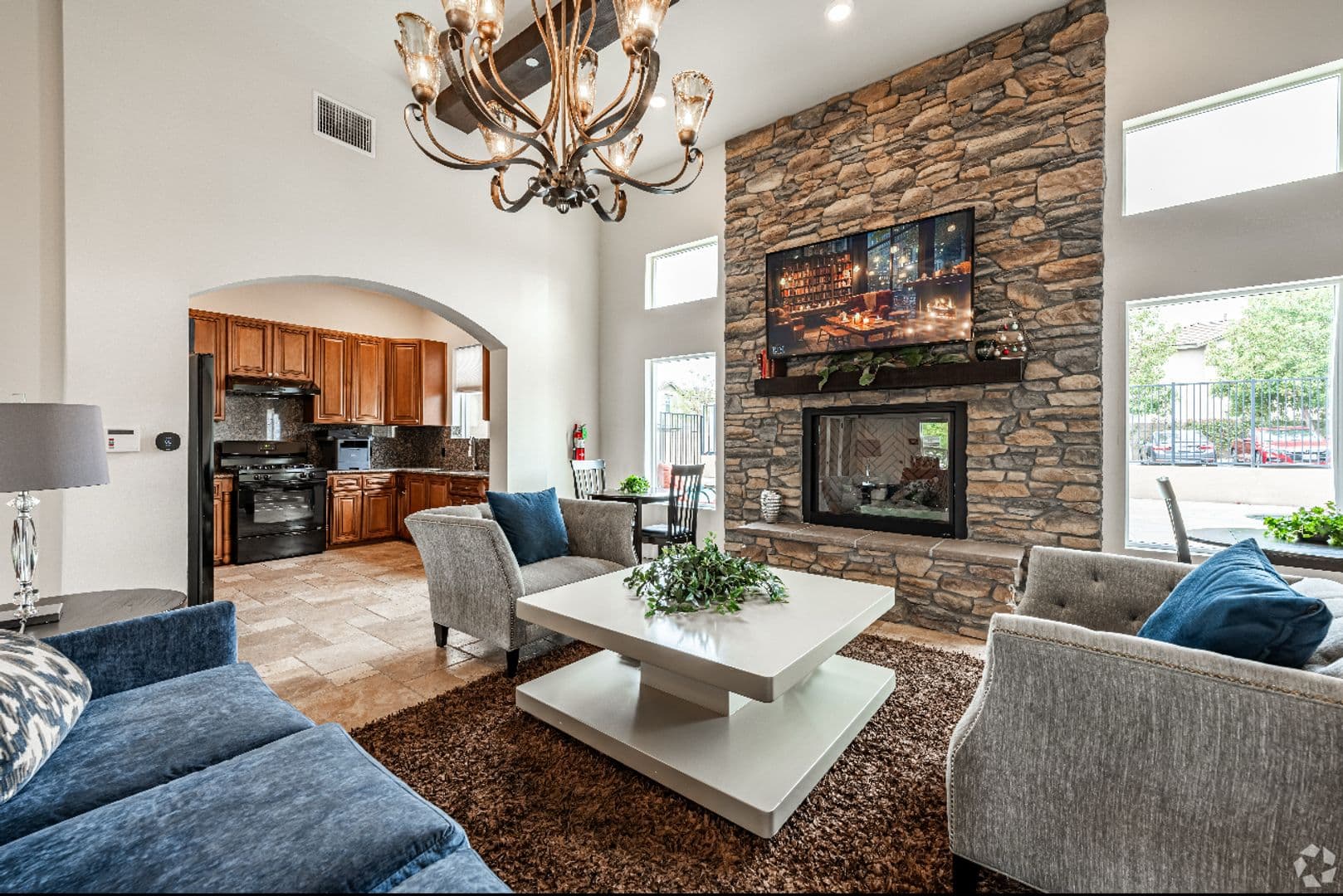 Rialto Apartment: 606 S. Riverside Ave