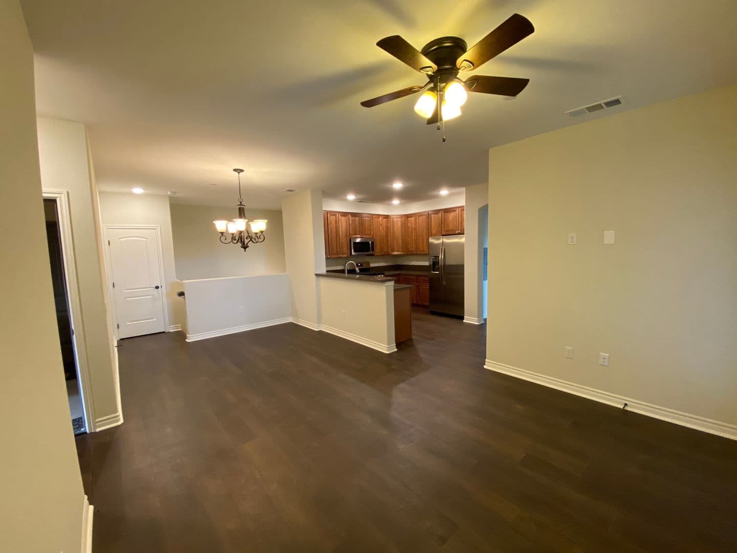 Rialto Apartment: 606 S. Riverside Ave