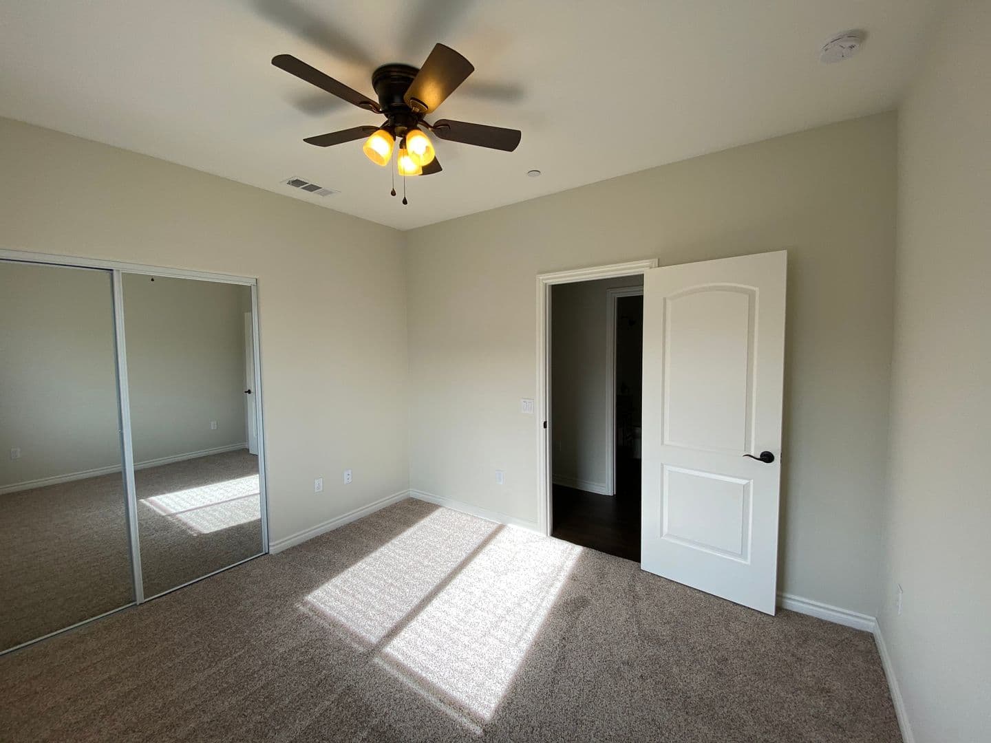 Rialto Apartment: 606 S. Riverside Ave