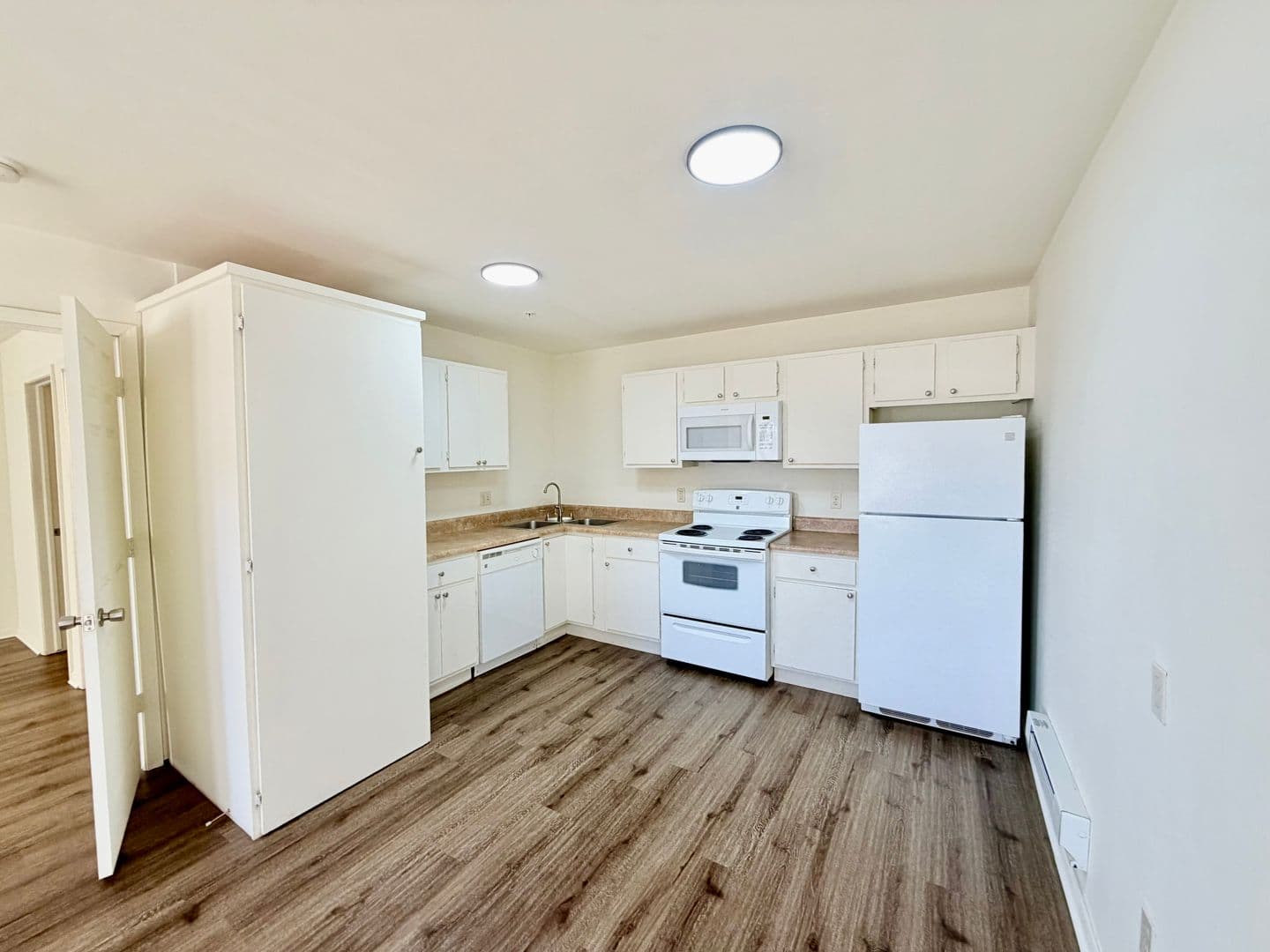 Chickasha Apartment: 501 W Country Club Rd