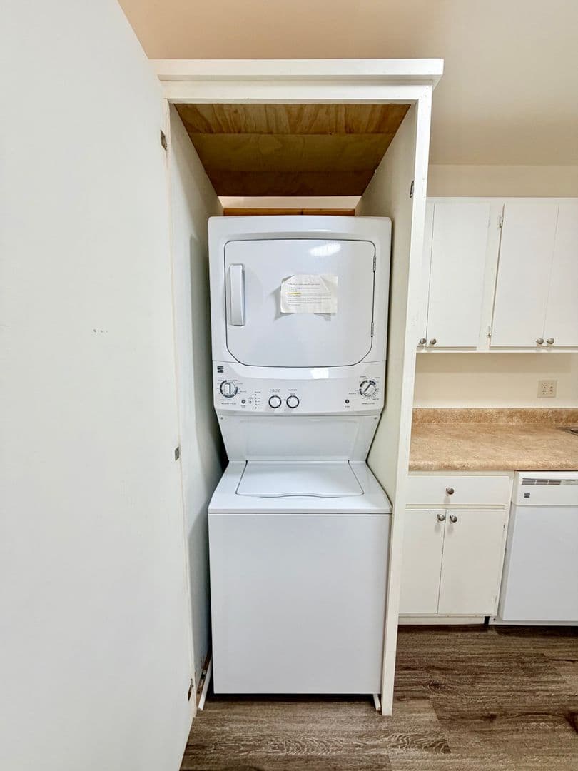 Chickasha Apartment: 501 W Country Club Rd
