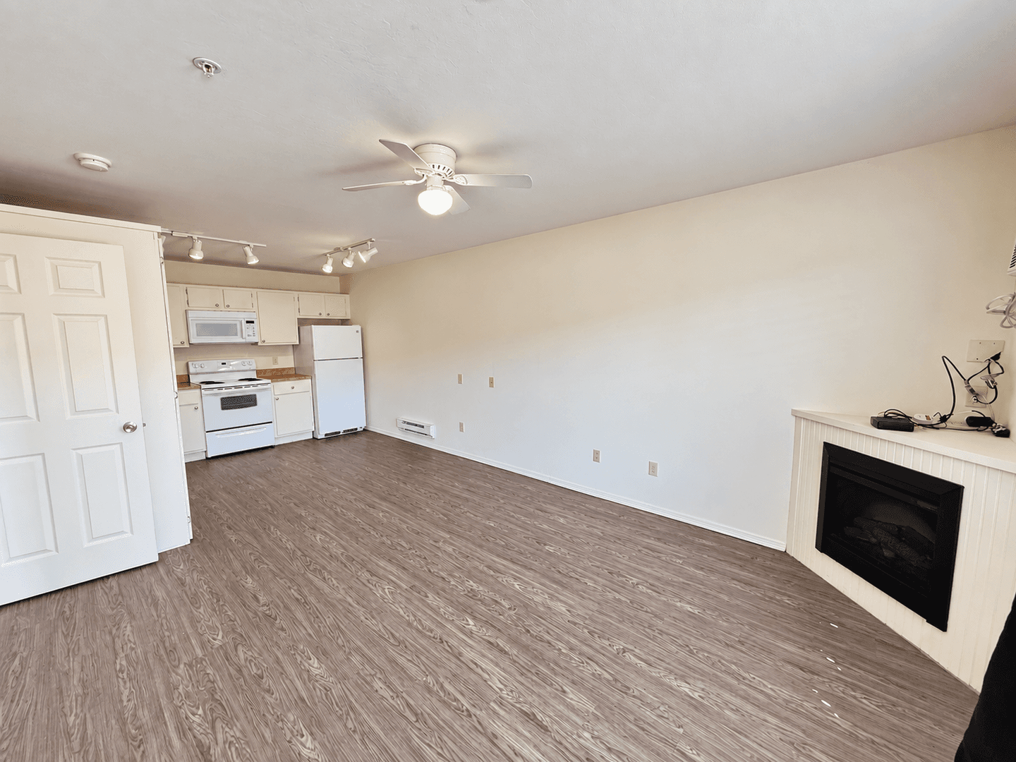 Chickasha Apartment: 501 W Country Club Rd