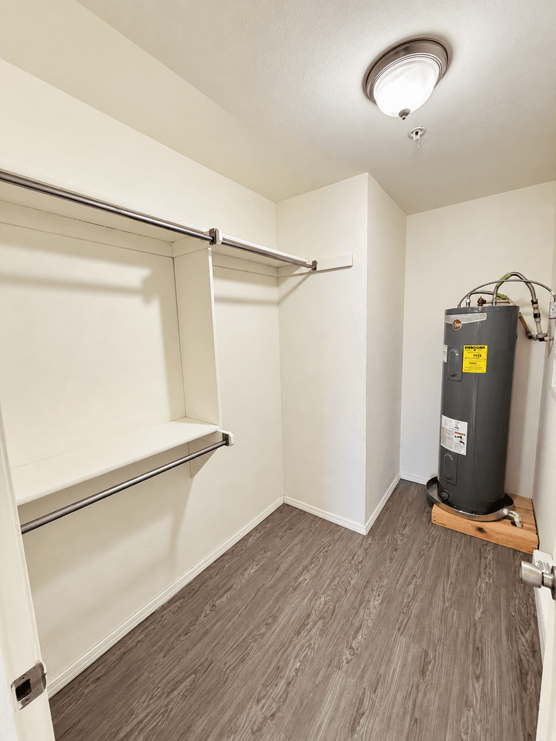 Chickasha Apartment: 501 W Country Club Rd