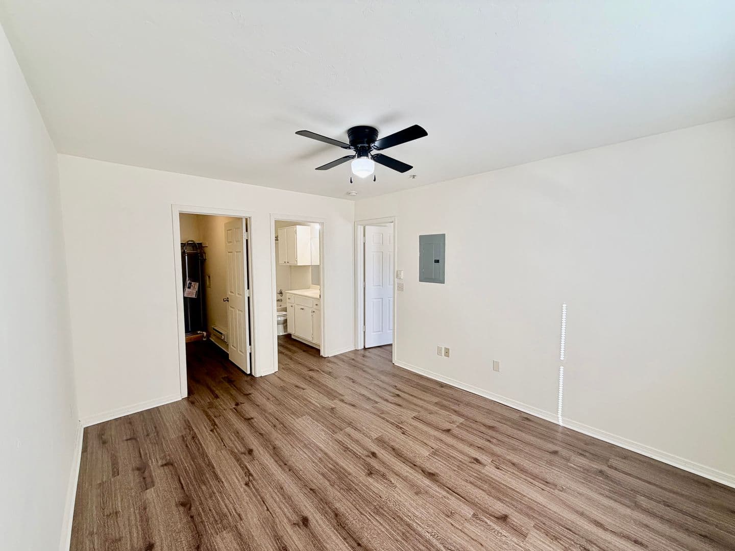 Chickasha Apartment: 501 W Country Club Rd