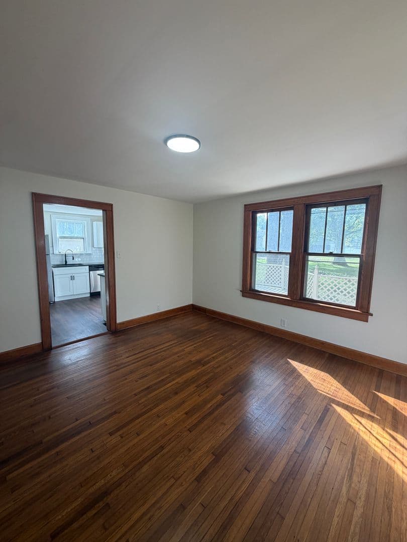 Columbus House: 4461 Floyd Drive