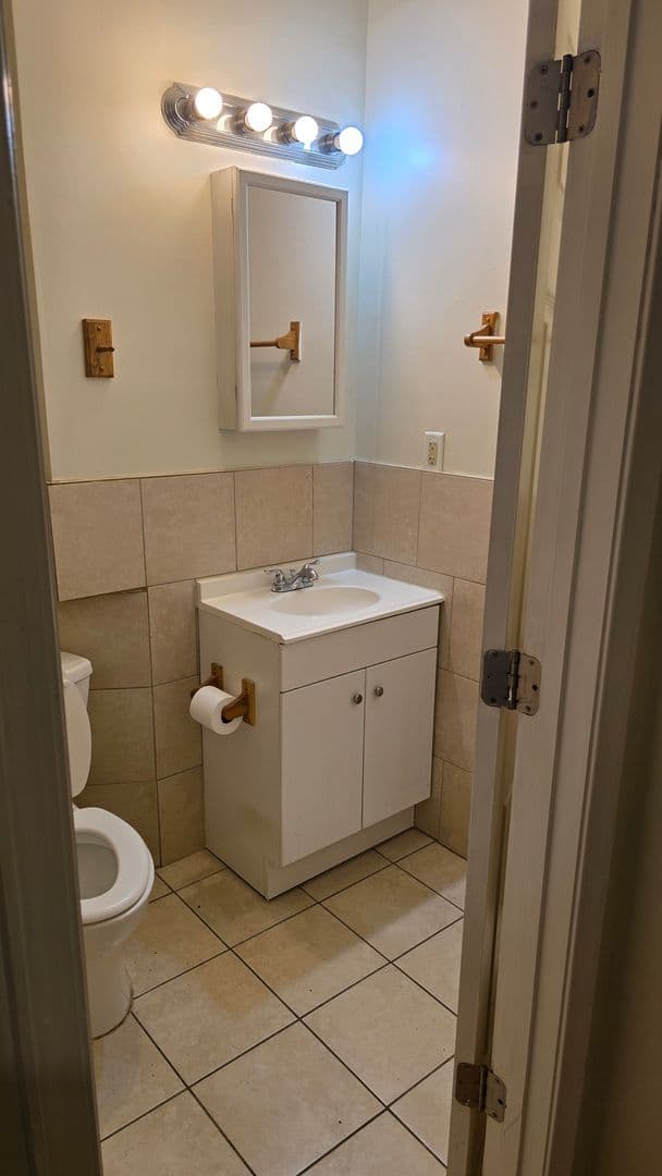 Baltimore Apartment: 2712 Pennsylvania Ave