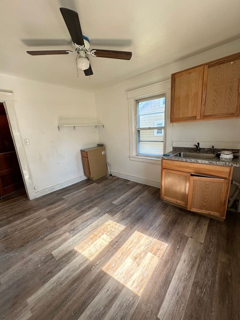 Baltimore Apartment: 4801 Edgar Terrace