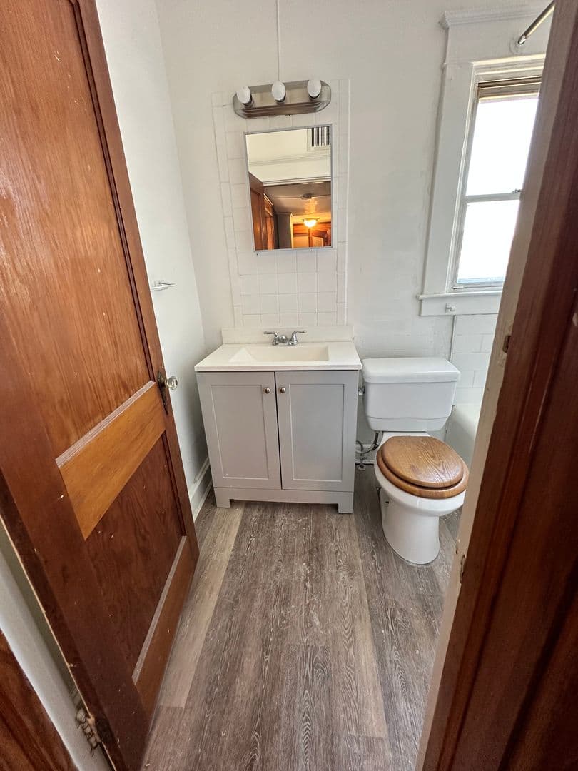 Baltimore Apartment: 4801 Edgar Terrace