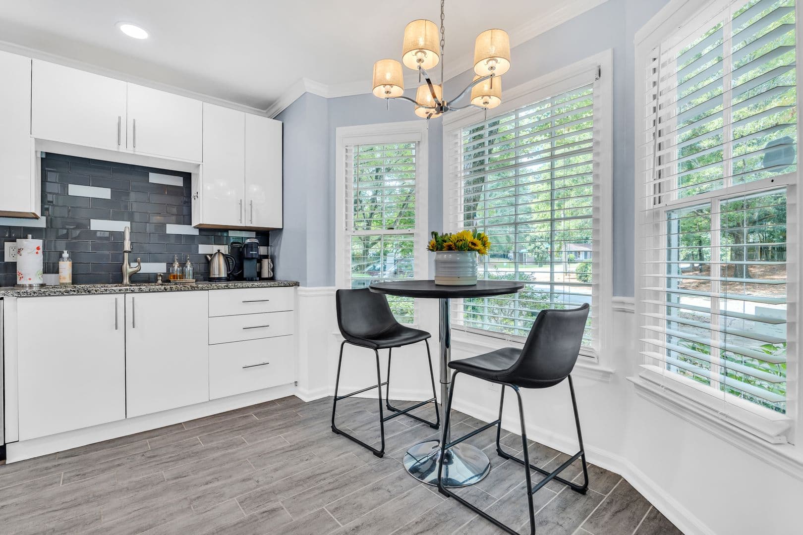 Marietta Apartment: 586 Saint James Walk Southeast