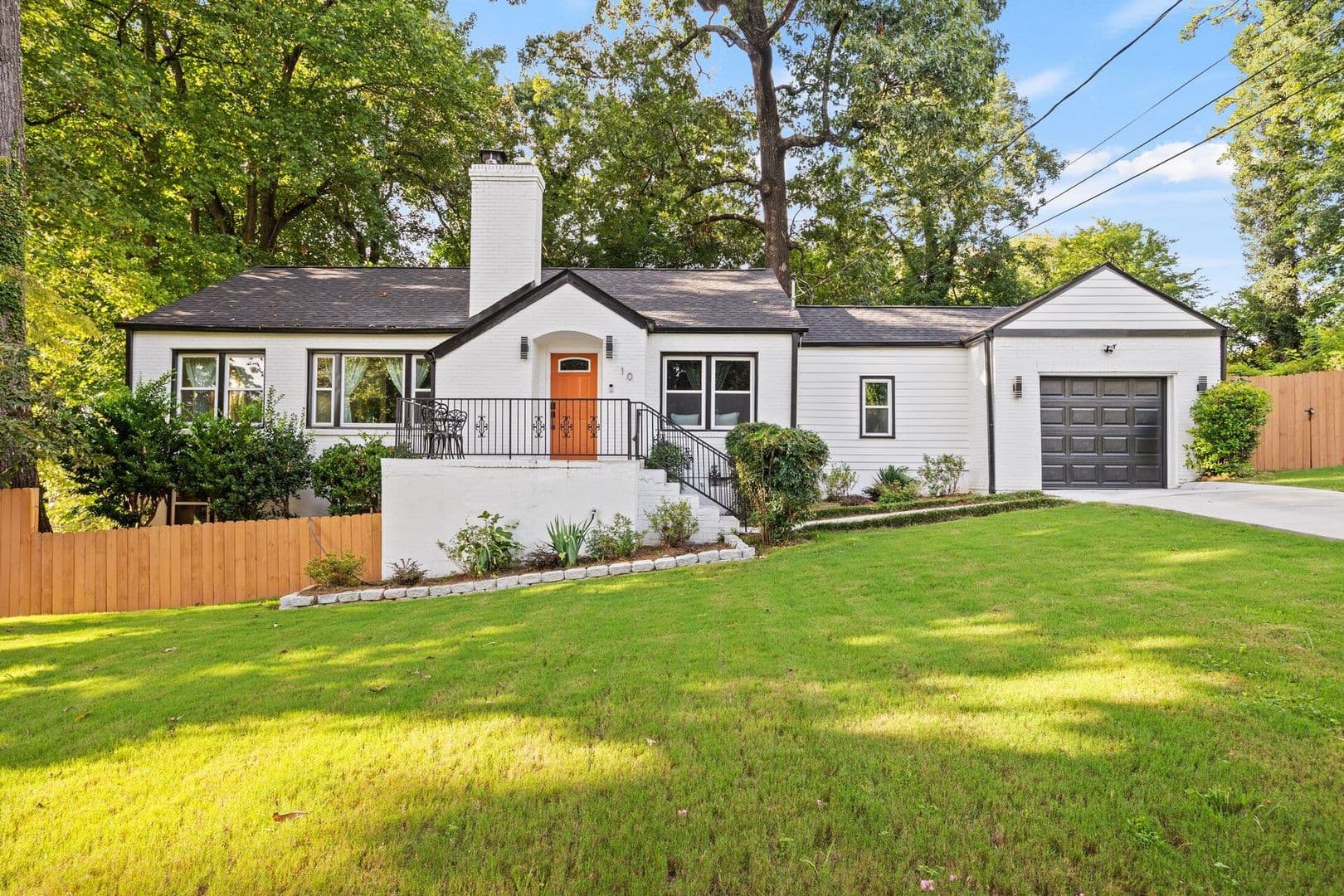 Atlanta Apartment: 10 Claire Drive Southeast