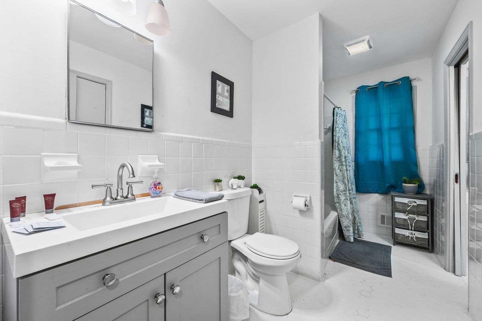 East Point House: 2523 Ben Hill Road