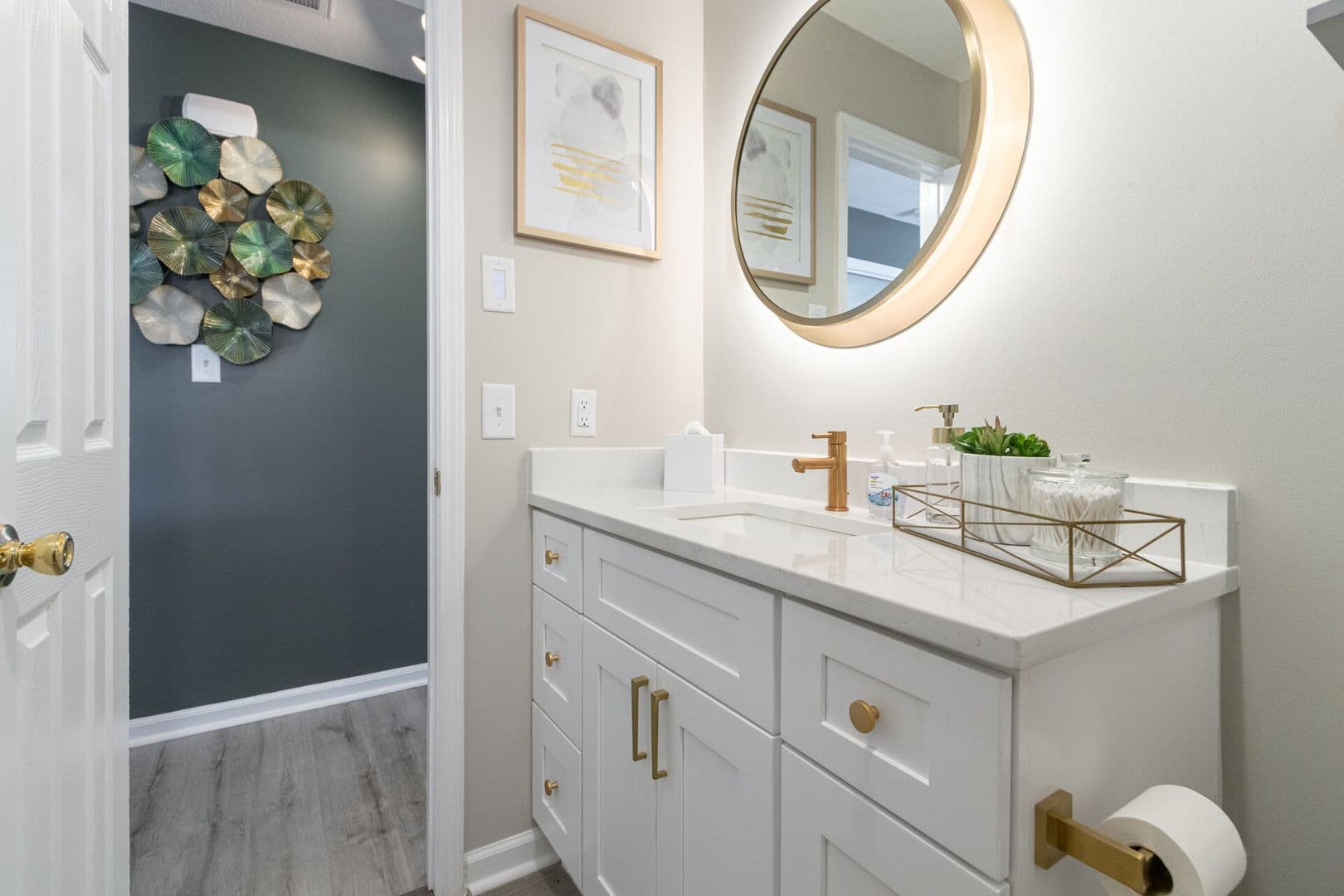 Graham Apartment: 308 Denny Circle